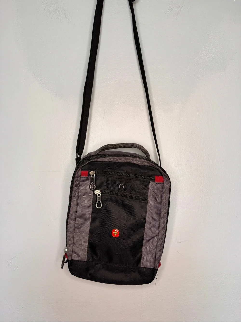 SwissGear Black, Gray and Red Compact Messenger Bag